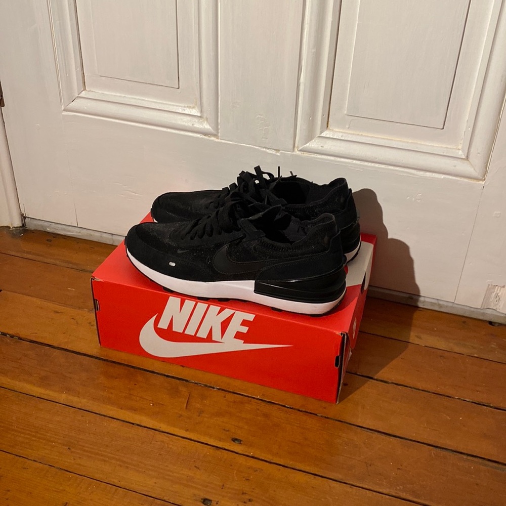 Nike waffle one